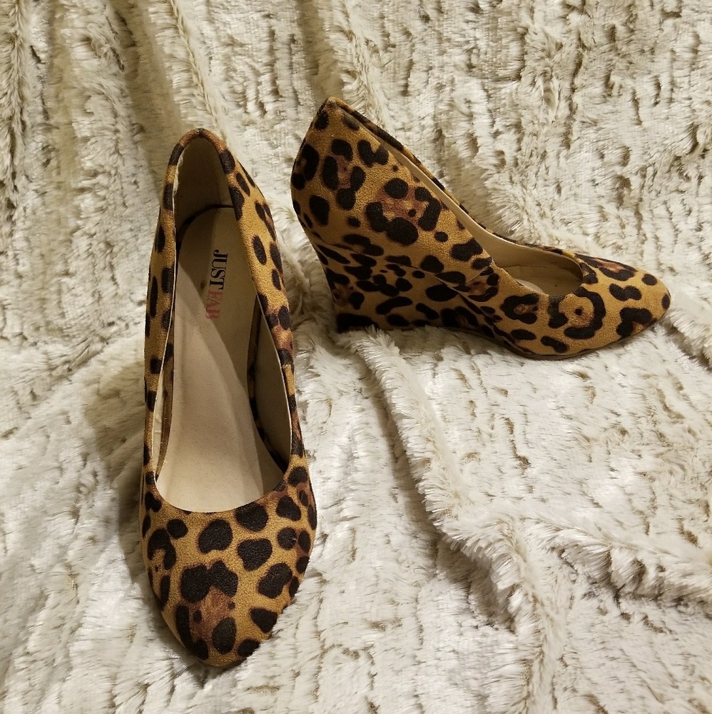 Leopard print wedges